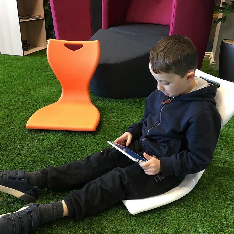 Thumbnail: En Bob Floor Chair mood