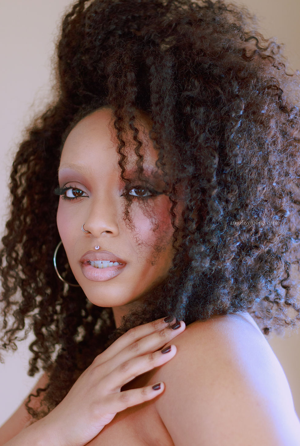 Trying the MAC M.A.Cximal Sleek Satin Lipstick in "Fleshpot"