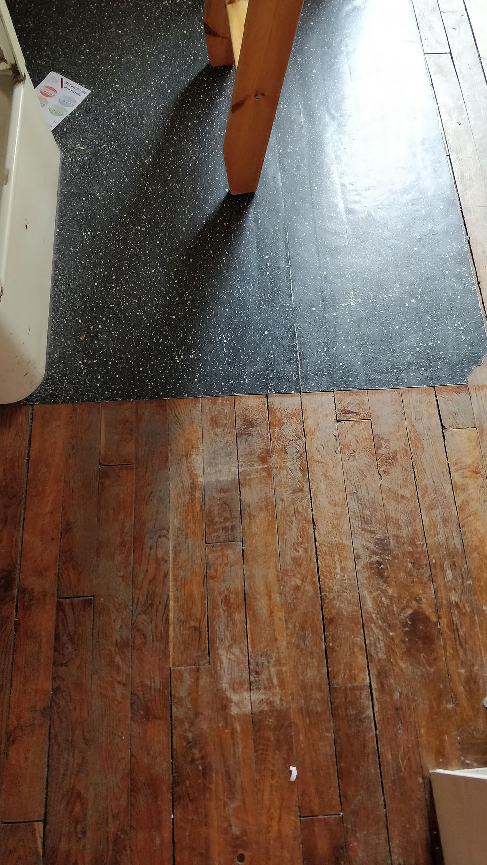 Studette ancienne avant travaux de rénovation à Paris 5