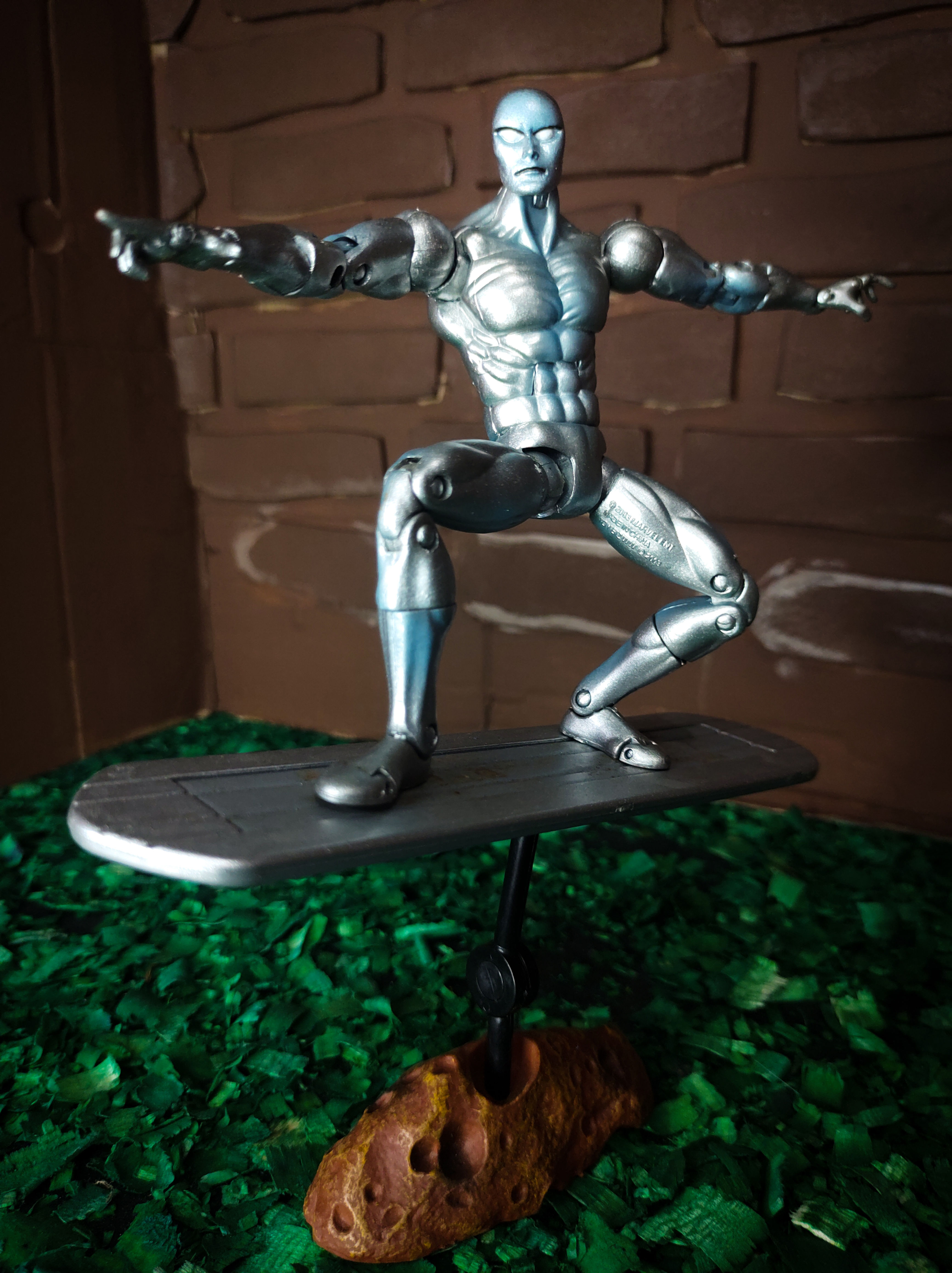 Surfista Prateado Marvel Legends - Toybiz