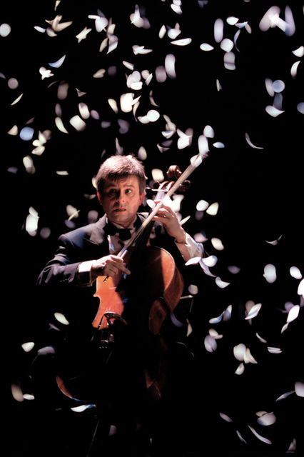 Le Quatuor.
La Couarde sur l'Ile-de-Ré en 2001.
Avec J-C. Camors, L. Vercambre, P. Ganem, J-Y. Lacombe.
©www.pallages.com