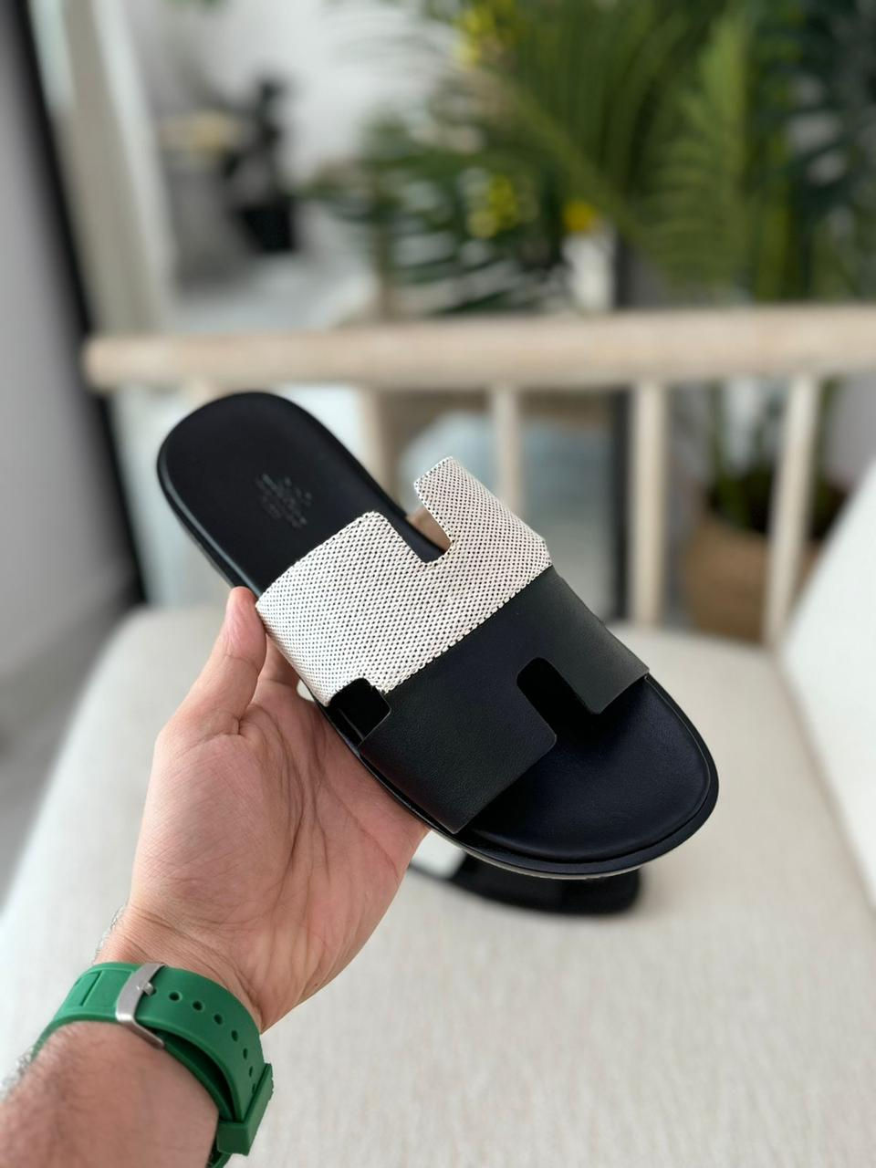 Thumbnail: Hermes Izmir Sandals
