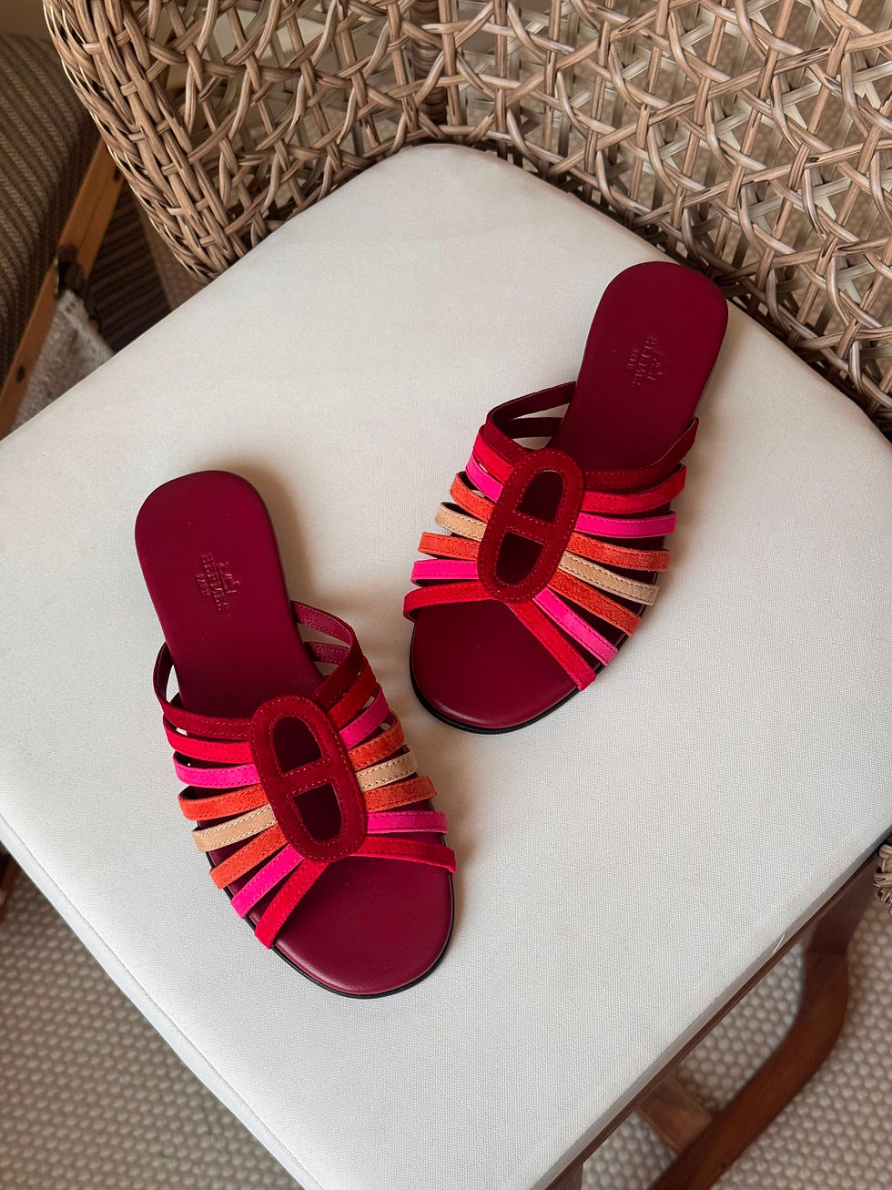 Thumbnail: Hermes Noria Sandals