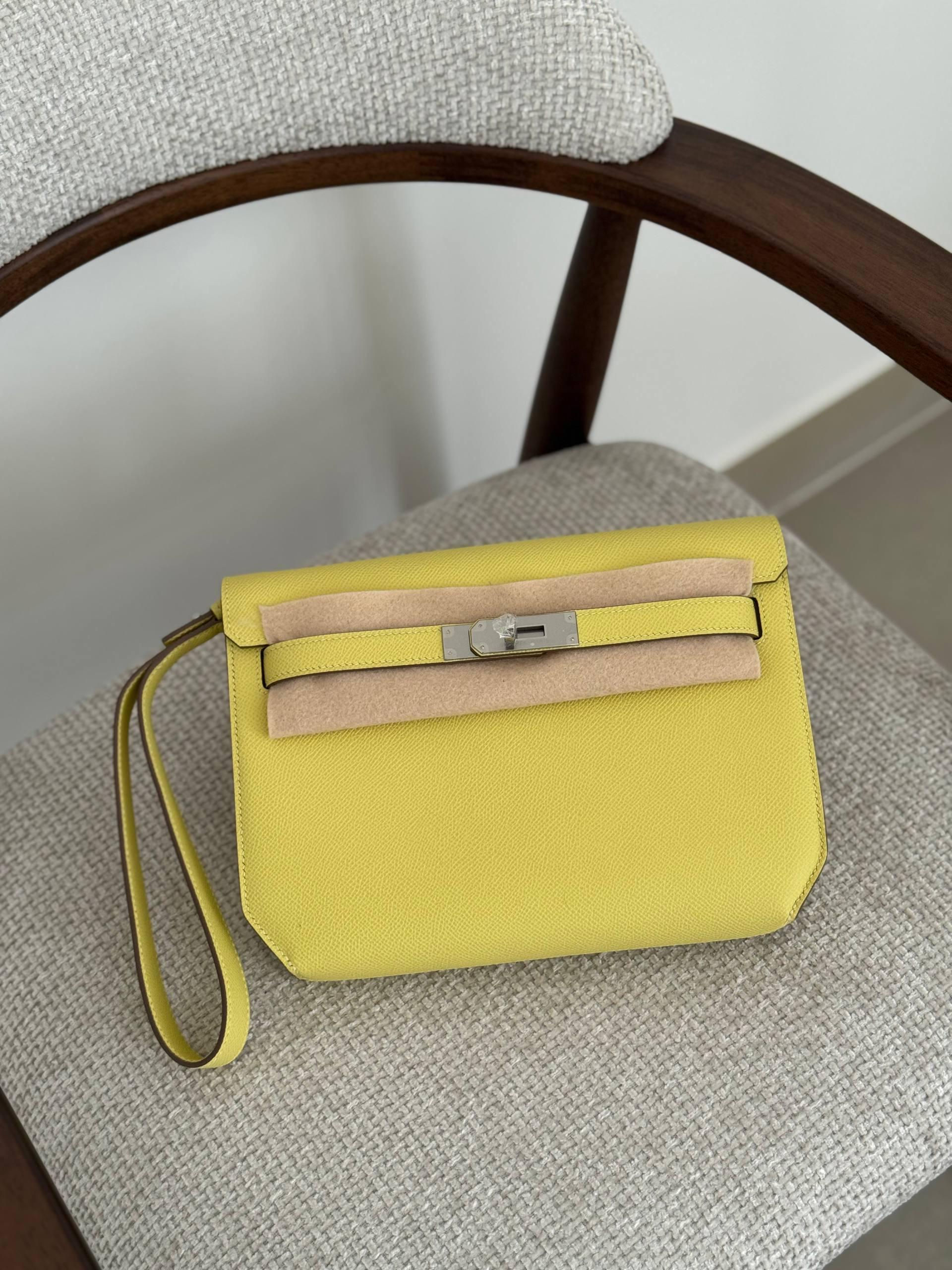 Hermes Kelly Depeches 25  Bag