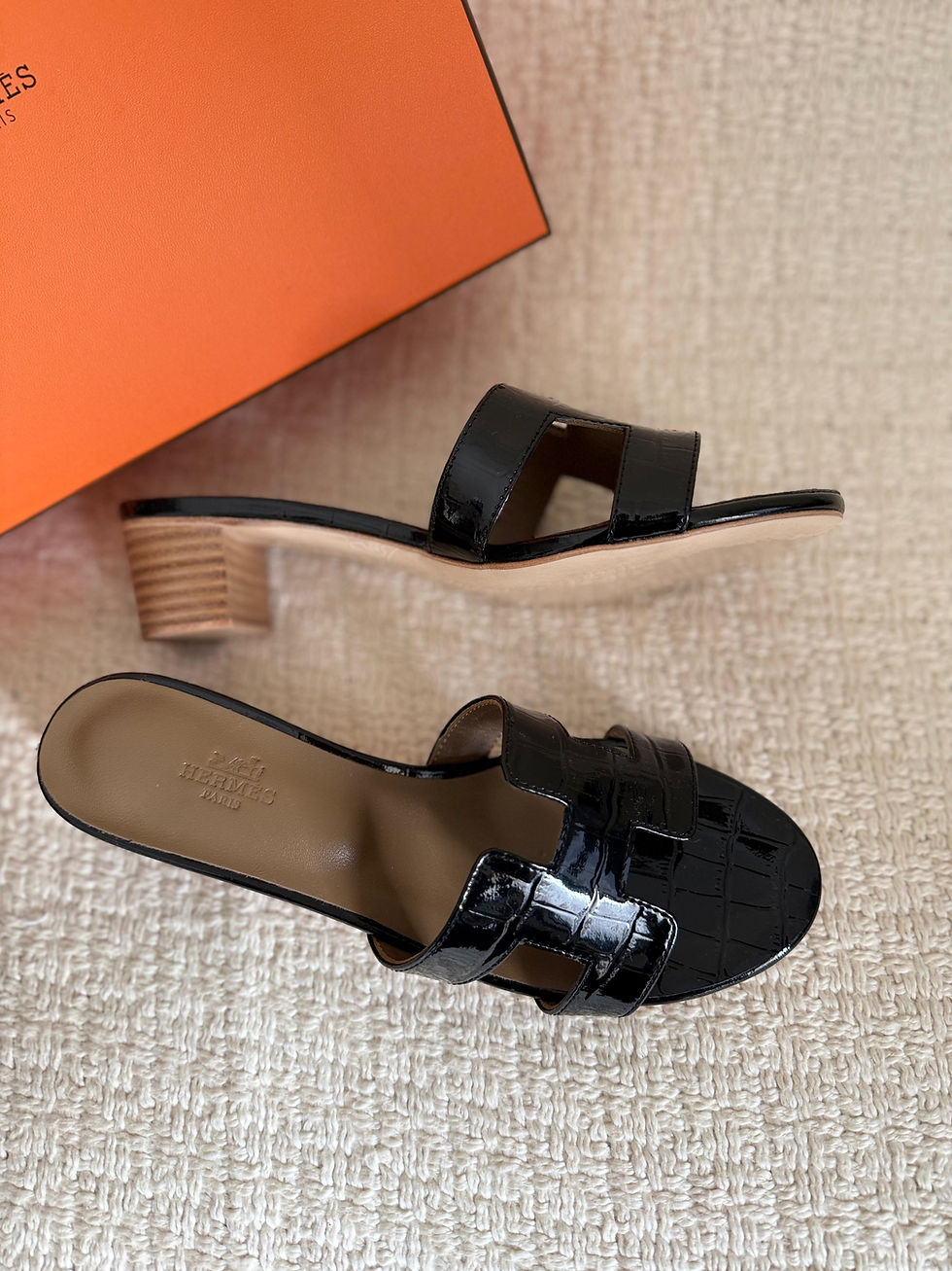 Thumbnail: Hermes Oasis Sandals