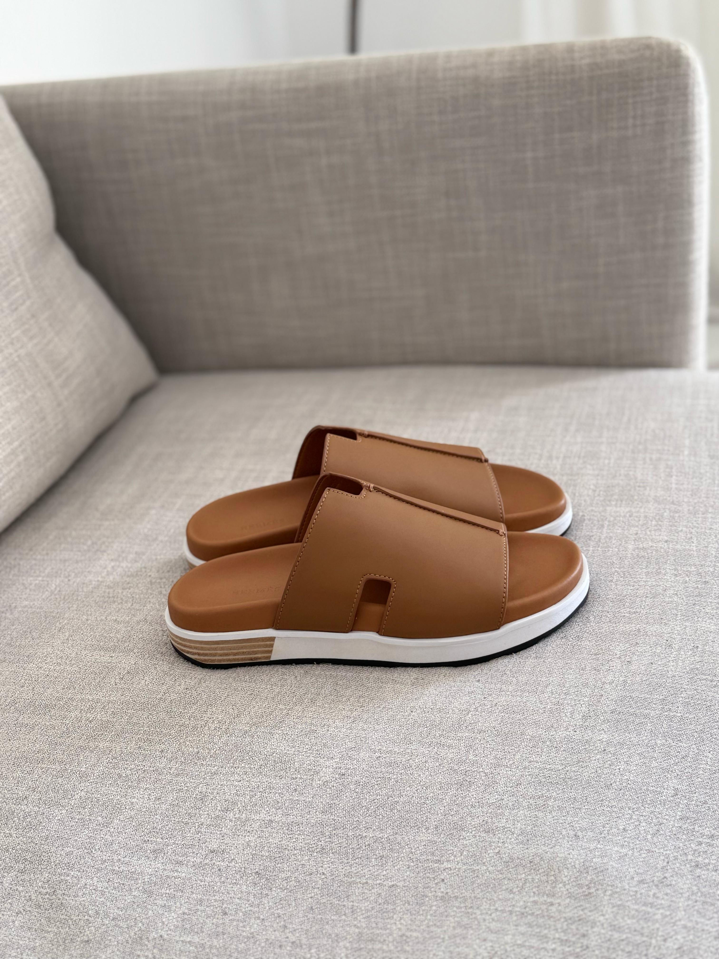 Hermes Pharaon Sandal
