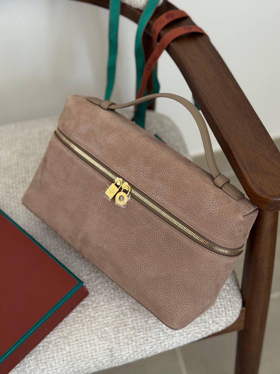 Thumbnail: Loro Piana Extra Pocket L19 Bag