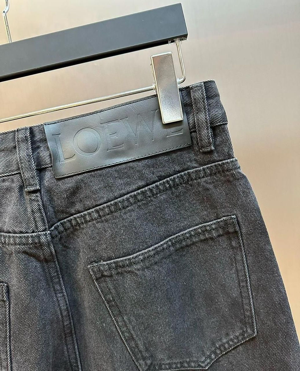 Thumbnail: Loewe Jeans