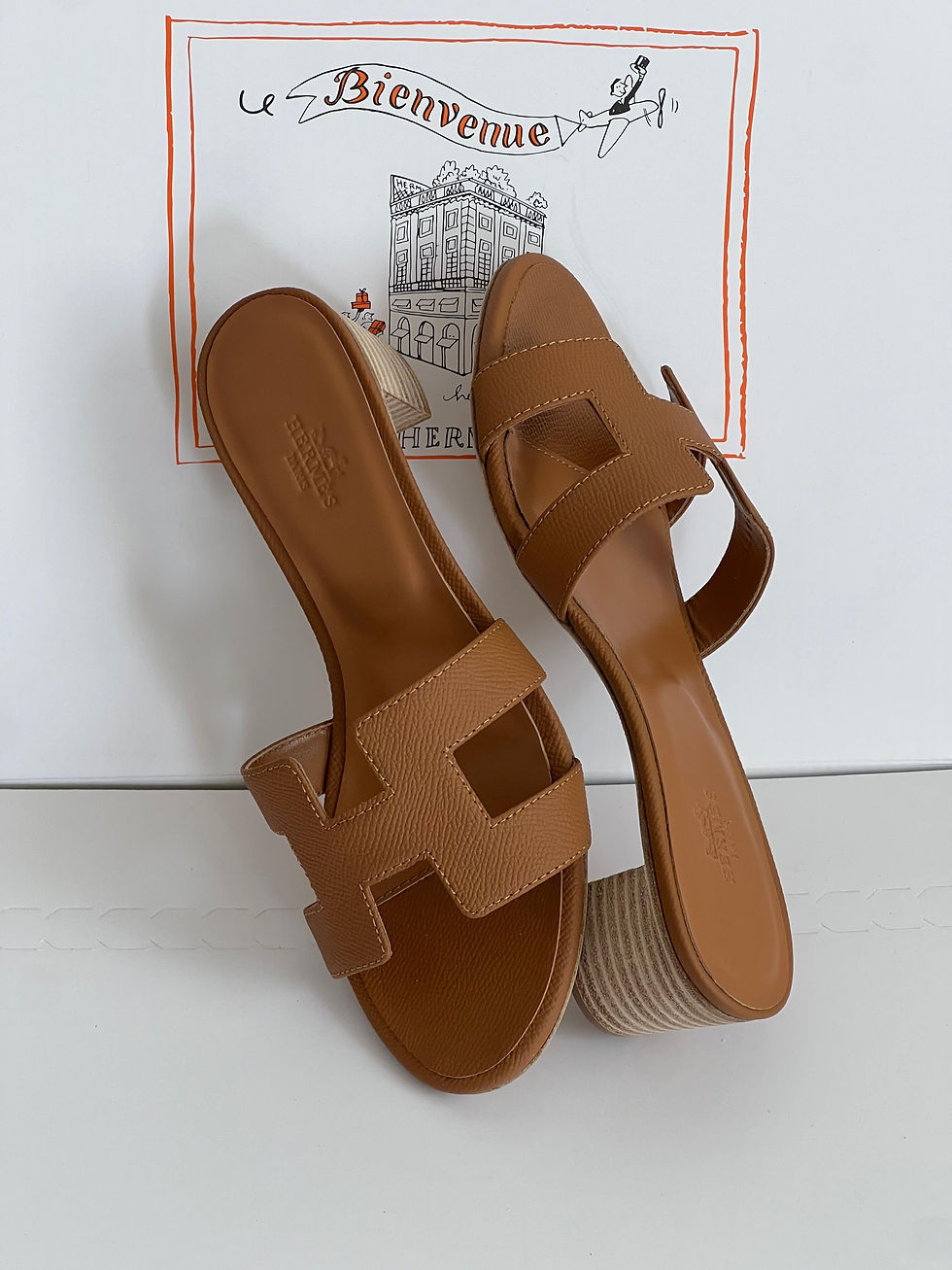 Thumbnail: Hermes Oasis Sandal