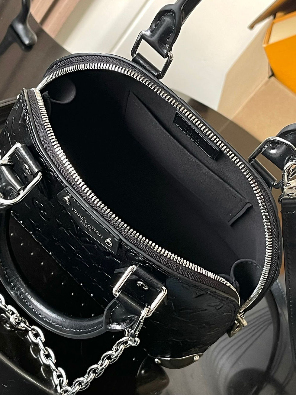 Thumbnail: LV Alma Trunk BB