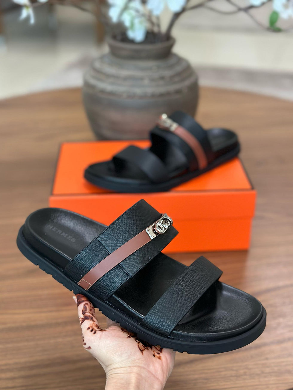 Thumbnail: Hermes Sandals