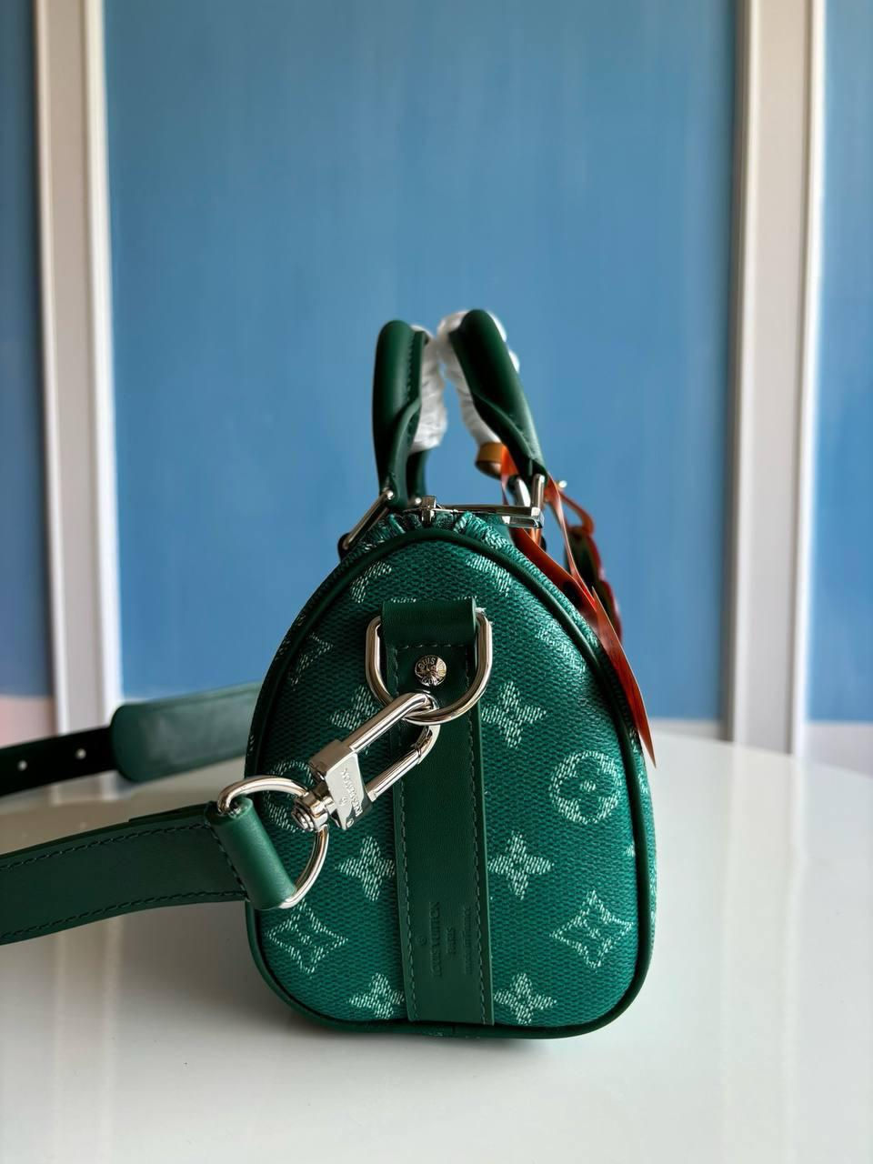 LV Keepall Bandoulière 25 Bag