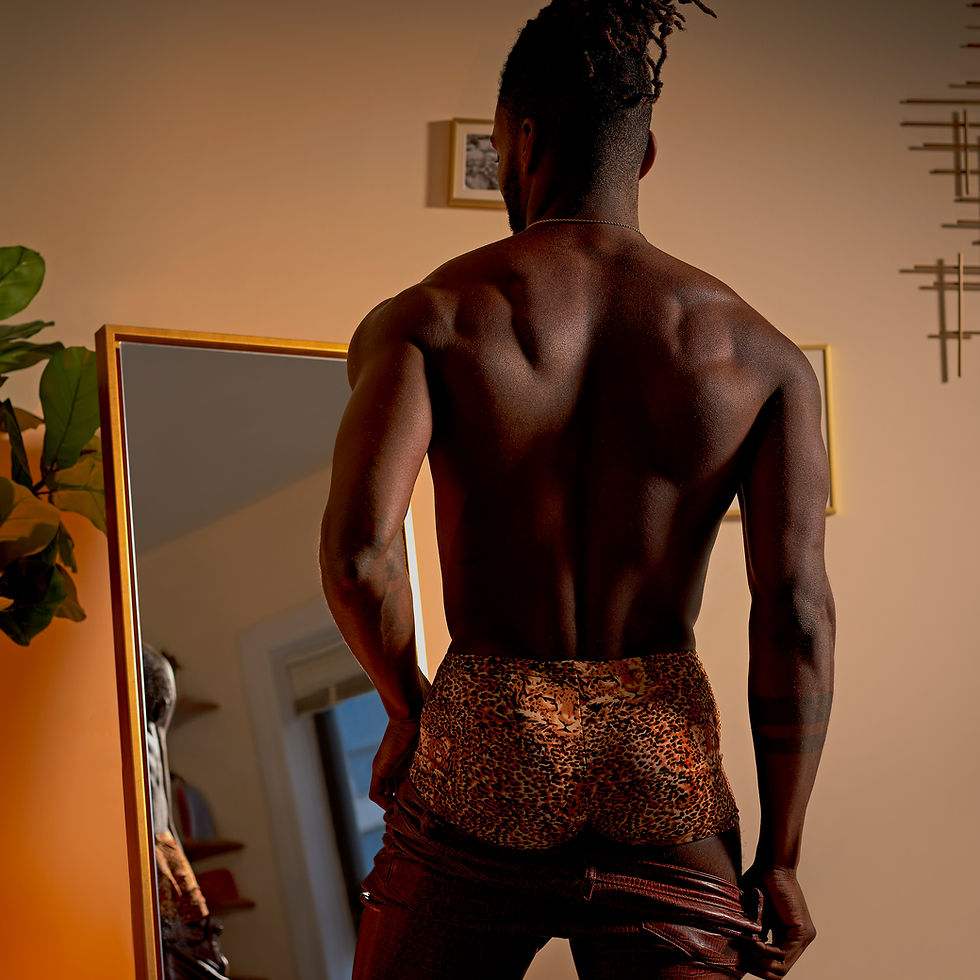Thumbnail: back view model wearing leopard cheetah big cat animal wonder short