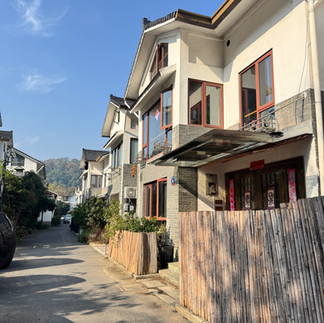 Hangzhou Travel Guide: China's "Paradise on Earth" (And Why Poets Can't Stop Writing About This City)