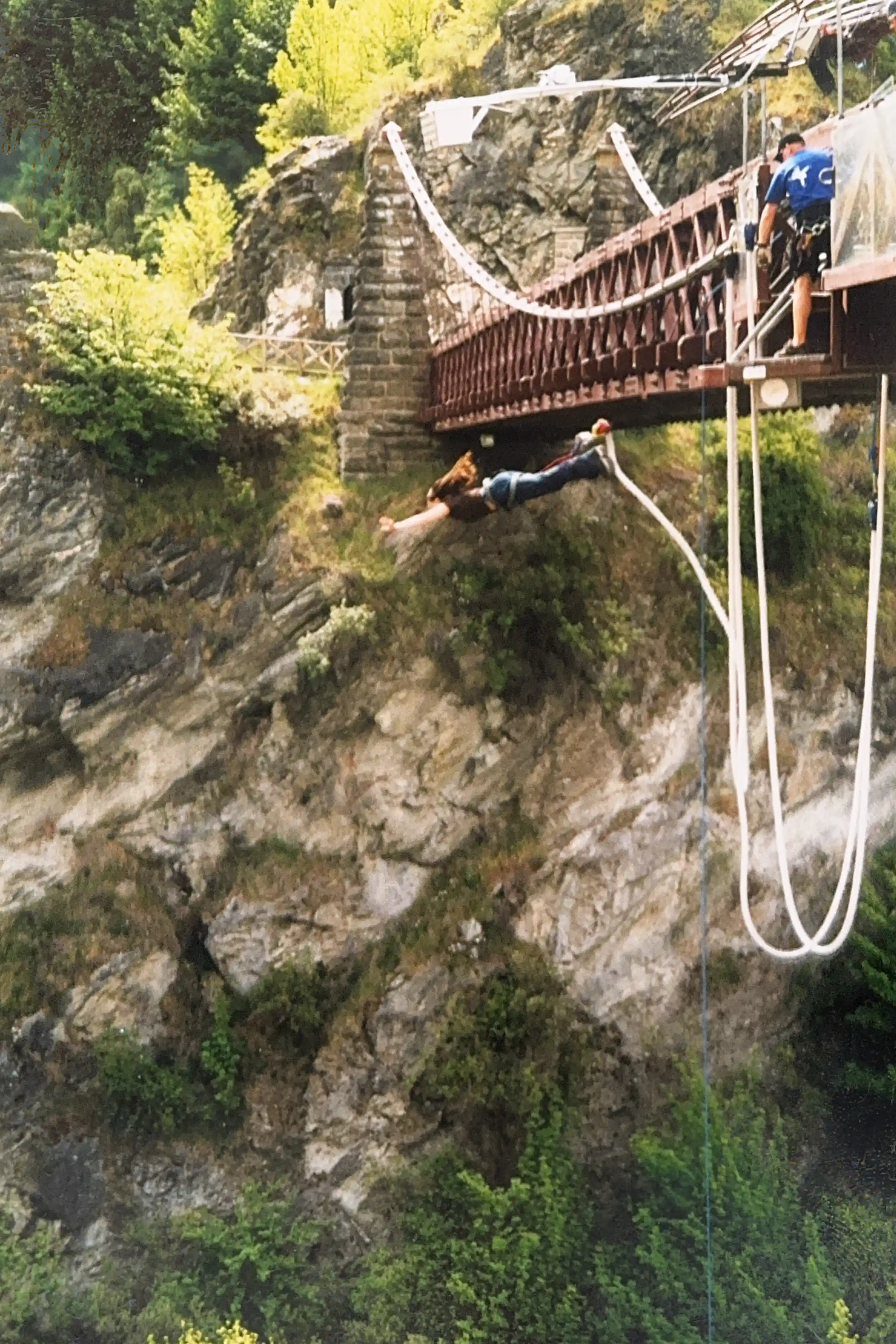 I’m sharing some of my favorite snapshots from that journey in the carousel below—a little glimpse into the magic of exploring NZ on the road. If you’ve ever dreamed of a campervan adventure, trust me, there’s no better way to see this incredible country.