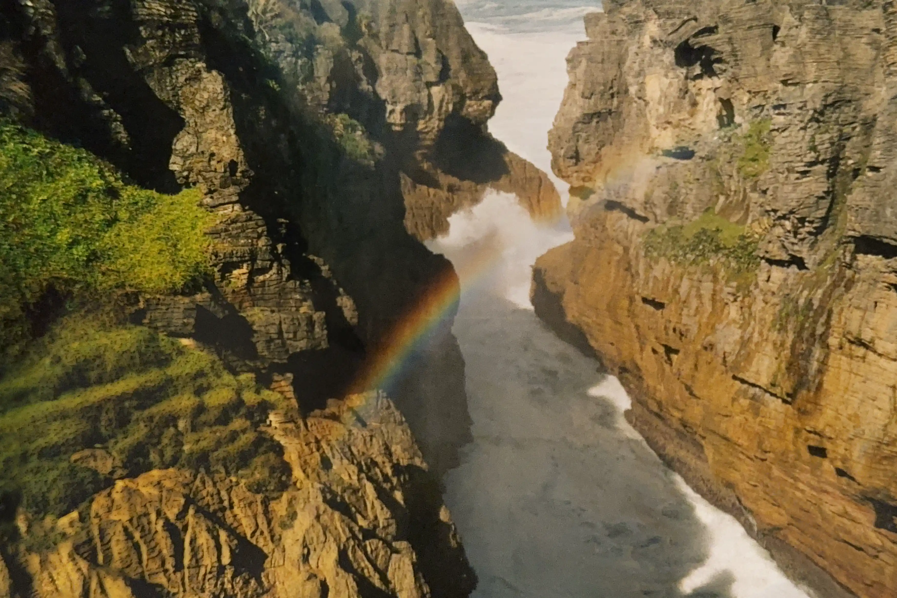 I’m sharing some of my favorite snapshots from that journey in the carousel below—a little glimpse into the magic of exploring NZ on the road. If you’ve ever dreamed of a campervan adventure, trust me, there’s no better way to see this incredible country.