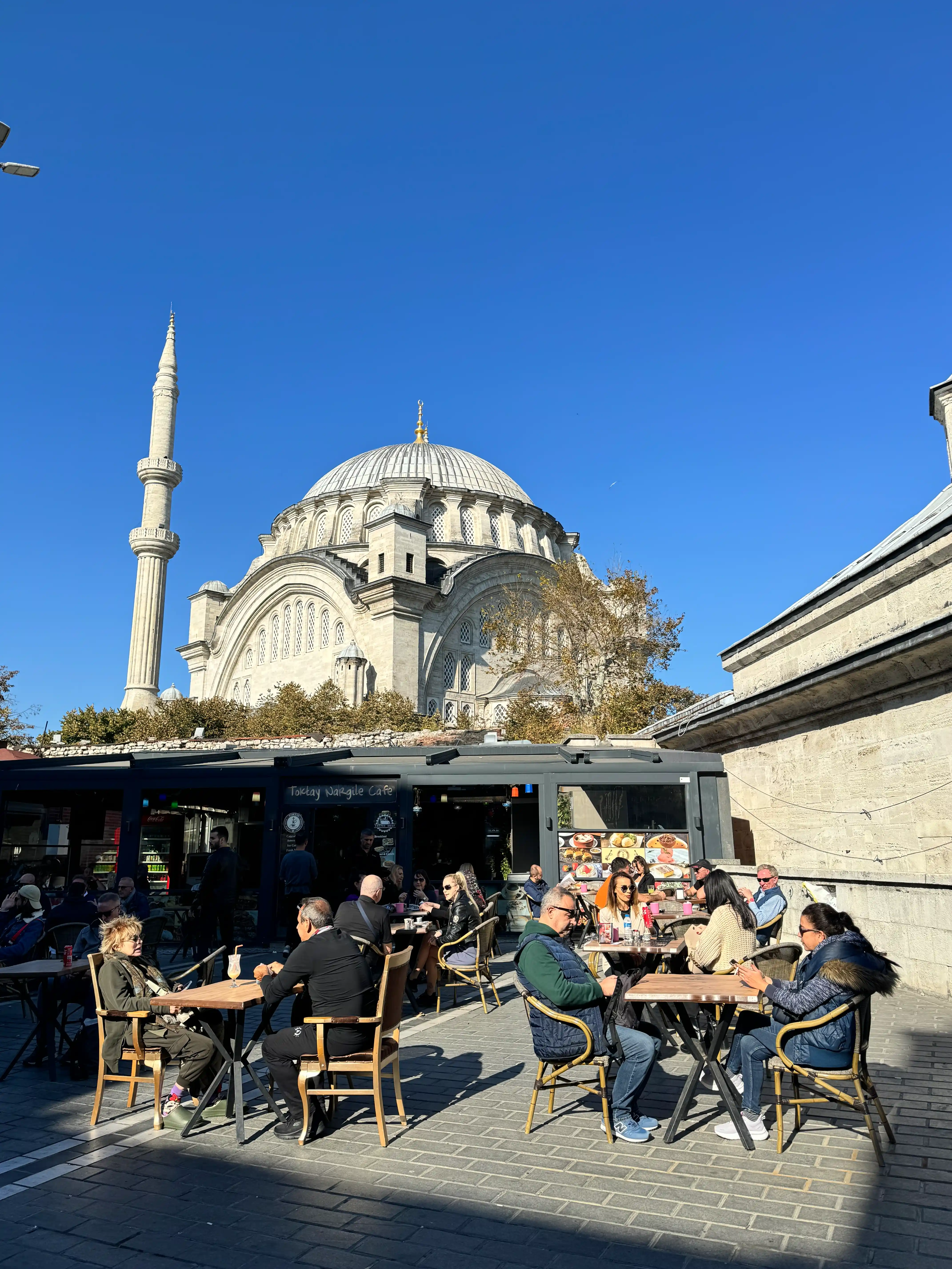 Istanbul. The name itself conjures up images of swirling dervishes, fragrant spice markets, and the echoing call to prayer. A city that straddles two continents, where ancient history collides with modern life, Istanbul has been on my travel bucket list forever. And let me tell you, it did not disappoint.