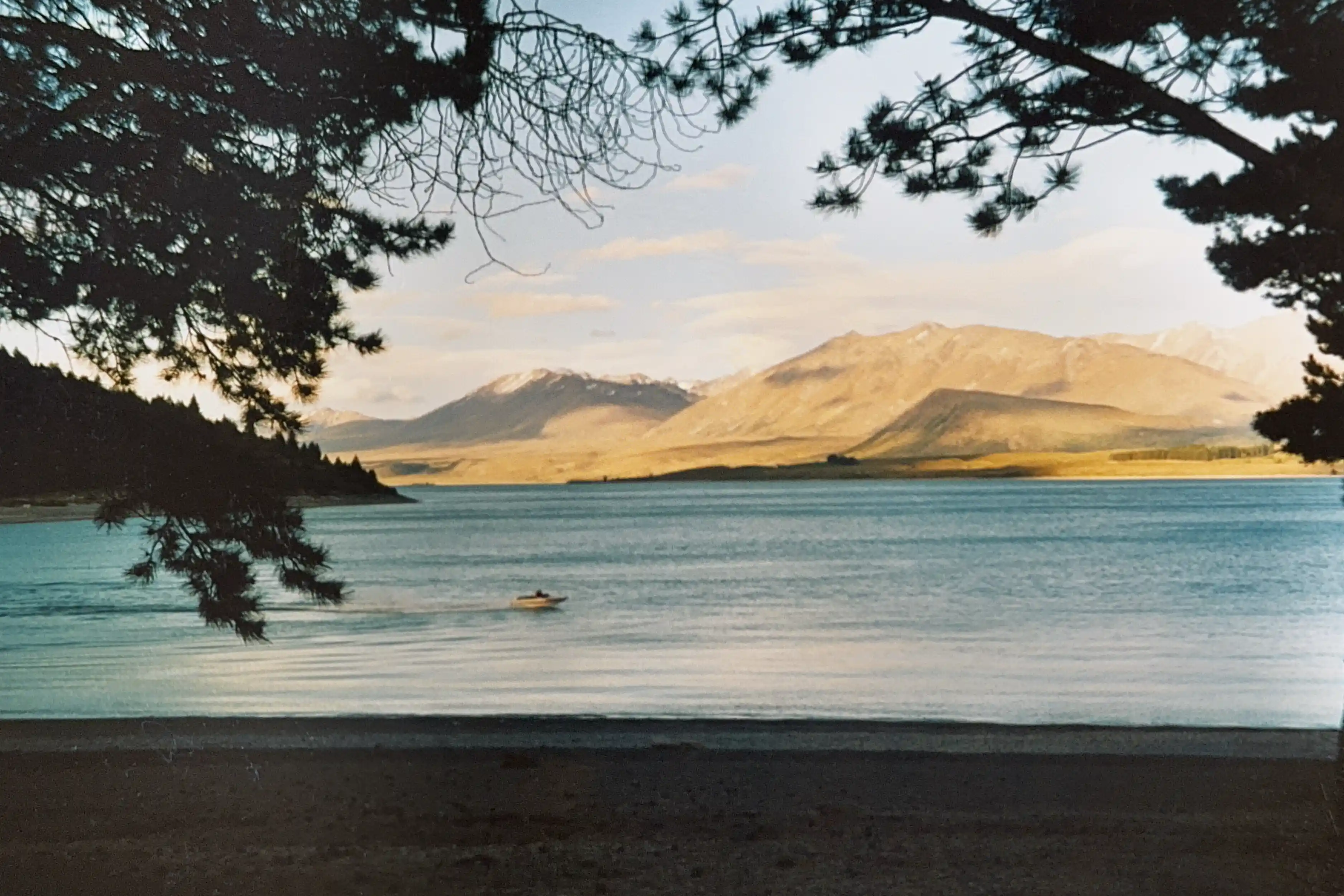 I’m sharing some of my favorite snapshots from that journey in the carousel below—a little glimpse into the magic of exploring NZ on the road. If you’ve ever dreamed of a campervan adventure, trust me, there’s no better way to see this incredible country.
