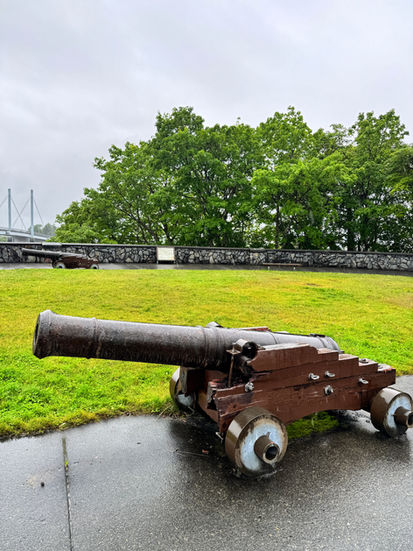 We docked early in Sitka, a town with a deep Tlingit and Russian history. Known as “Shee Atika” by the Indigenous people, Sitka was colonized by Russia in the 1800s and sold to the U.S. in 1867 — a transfer marked by the ceremonial lowering of the Russian flag at Castle Hill.