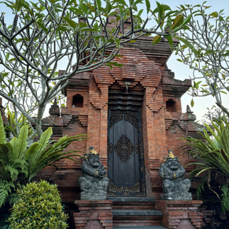 Laksventures exploring the spiritual and cultural wonders of Bali – Soul-searching journey through Bali, exploring temples, traditions, and natural beauty.