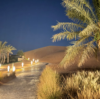 Laksventures at Anantara Qasr Al Sarab: Caught in the golden hour, wrapped in spa bliss, and living the slow life — swipe through my desert photo diary for a visual taste of stillness, sunlight, and style.