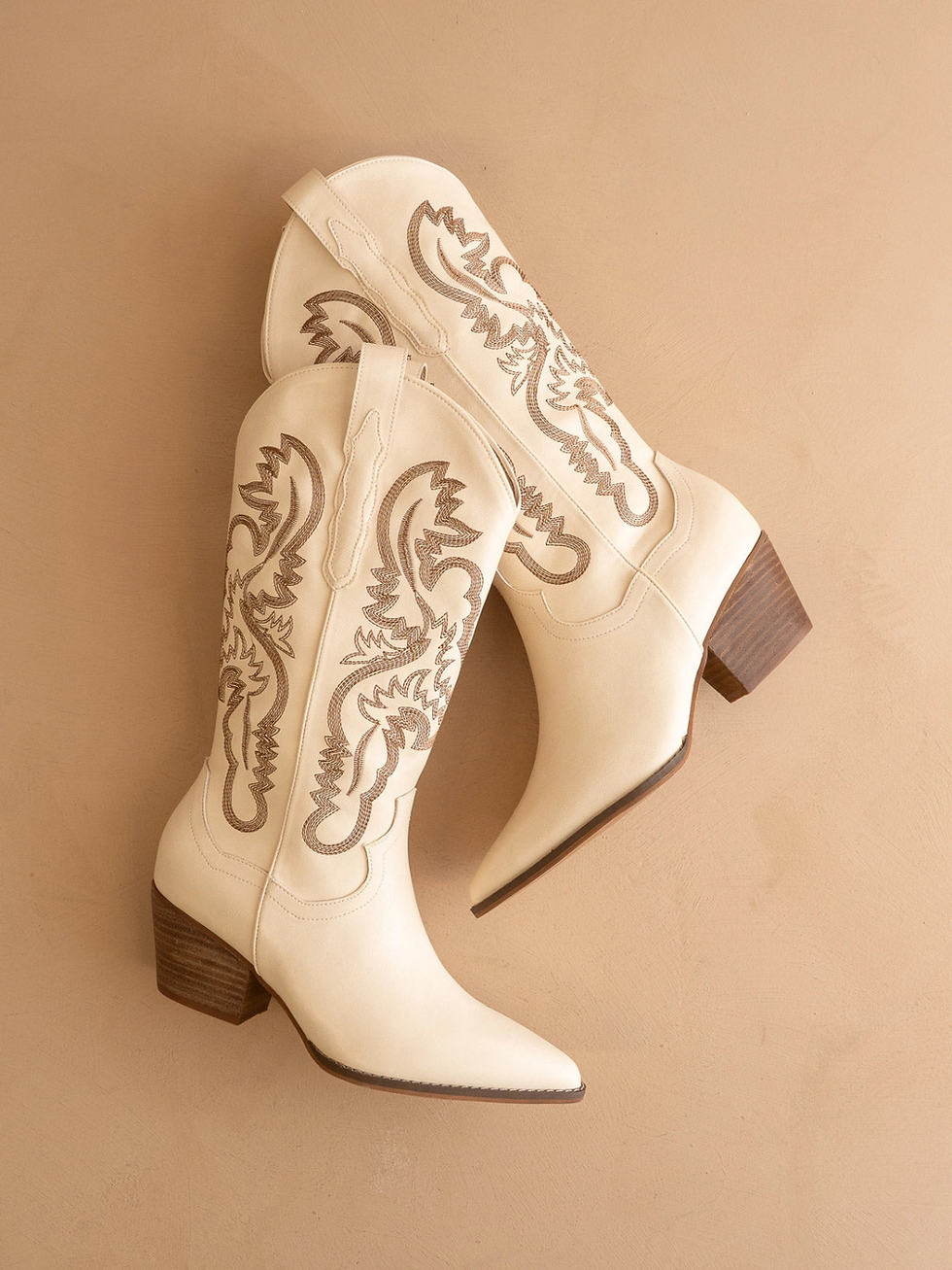 Thumbnail: chai boots front view