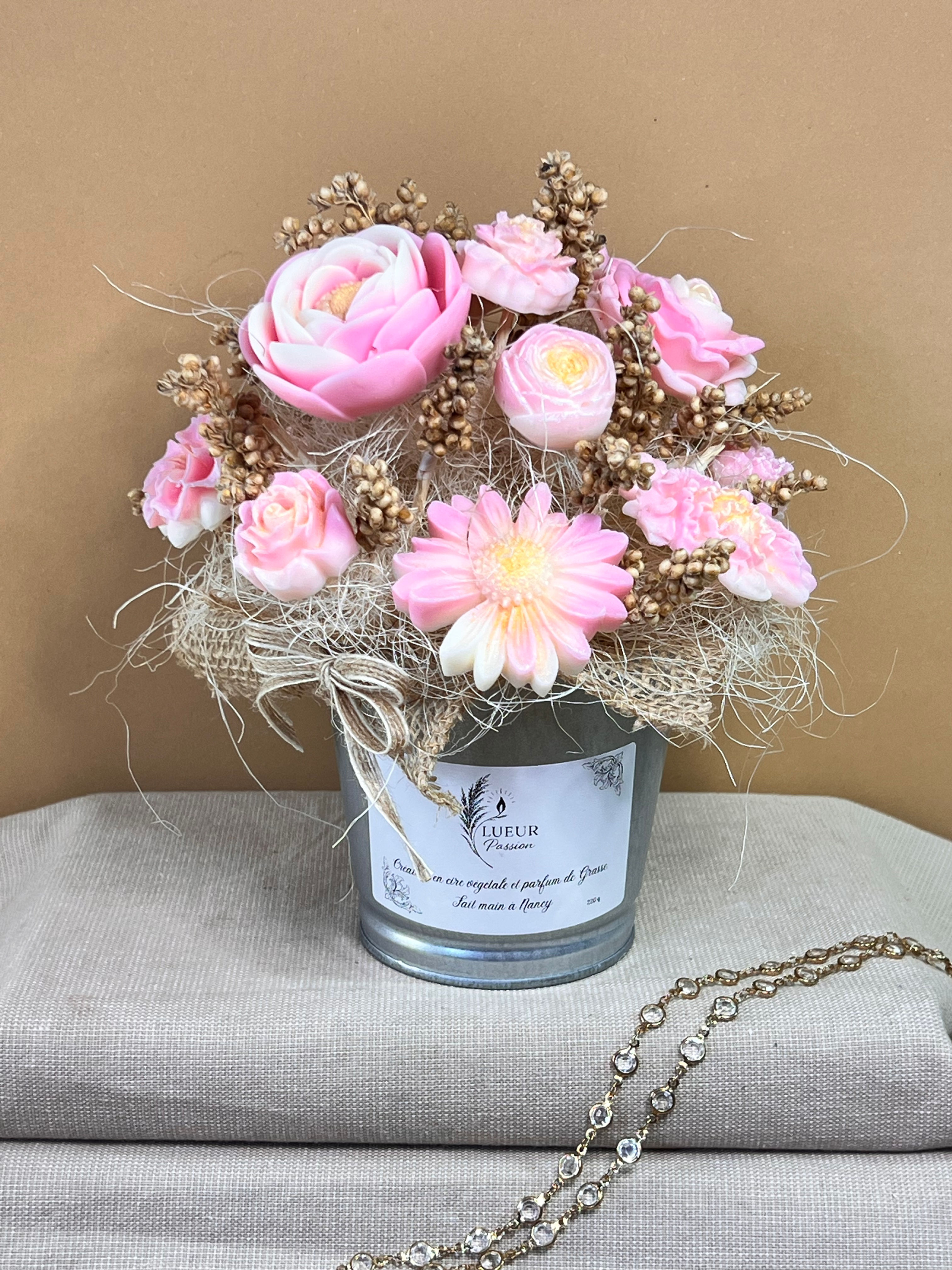 Bouquet de fleurs parfum framboise rouge et yuzu