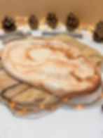 Miniature : Vide-poches en jesmonite en forme de fougasse de couleur beige marron avec incrustation de paillettes biodégradables