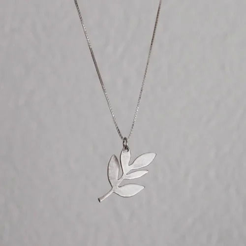 Kit Sublime - Joia em Prata com Orquídea no vaso artesanal