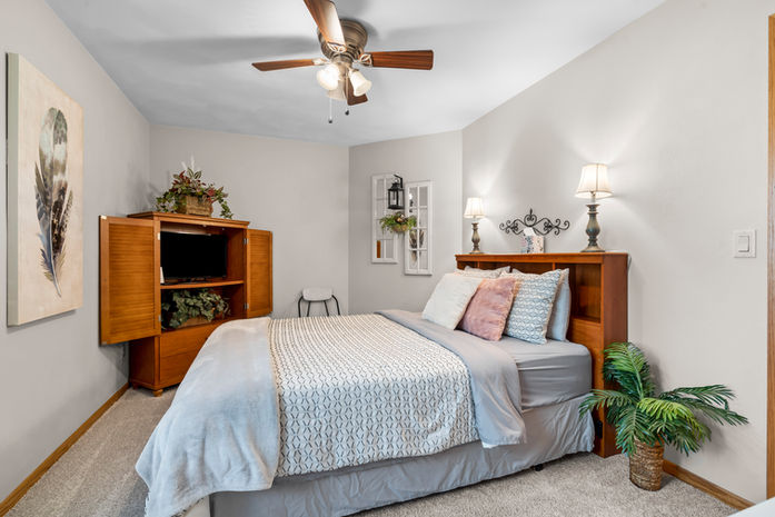 15-166 203 Wildon St.jpg