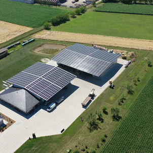 PV Anlage mit 327,6 kWp Modulleistung und 44,16 kWh Speicherkapazität