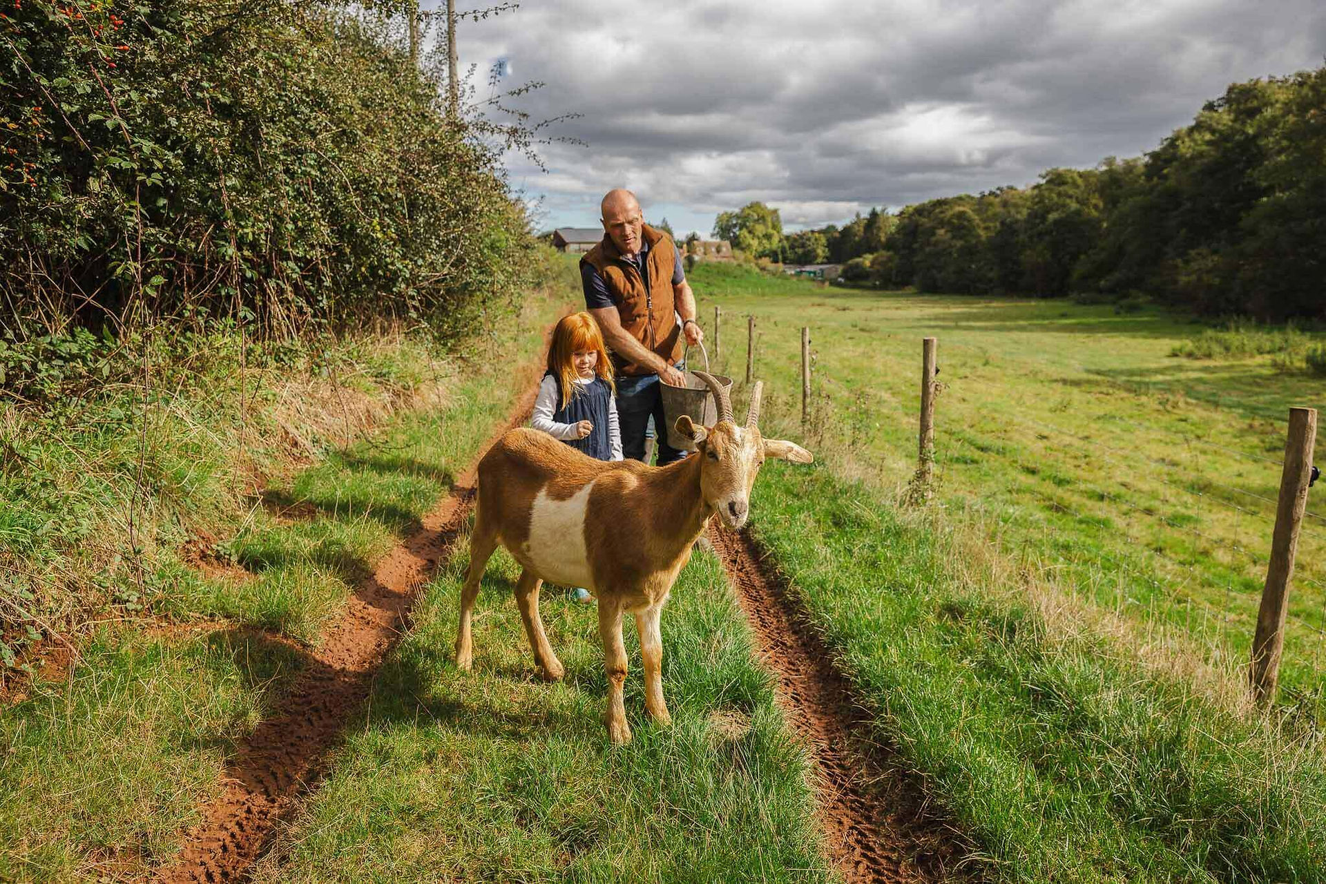 family photo shoot on a farm worcestershire