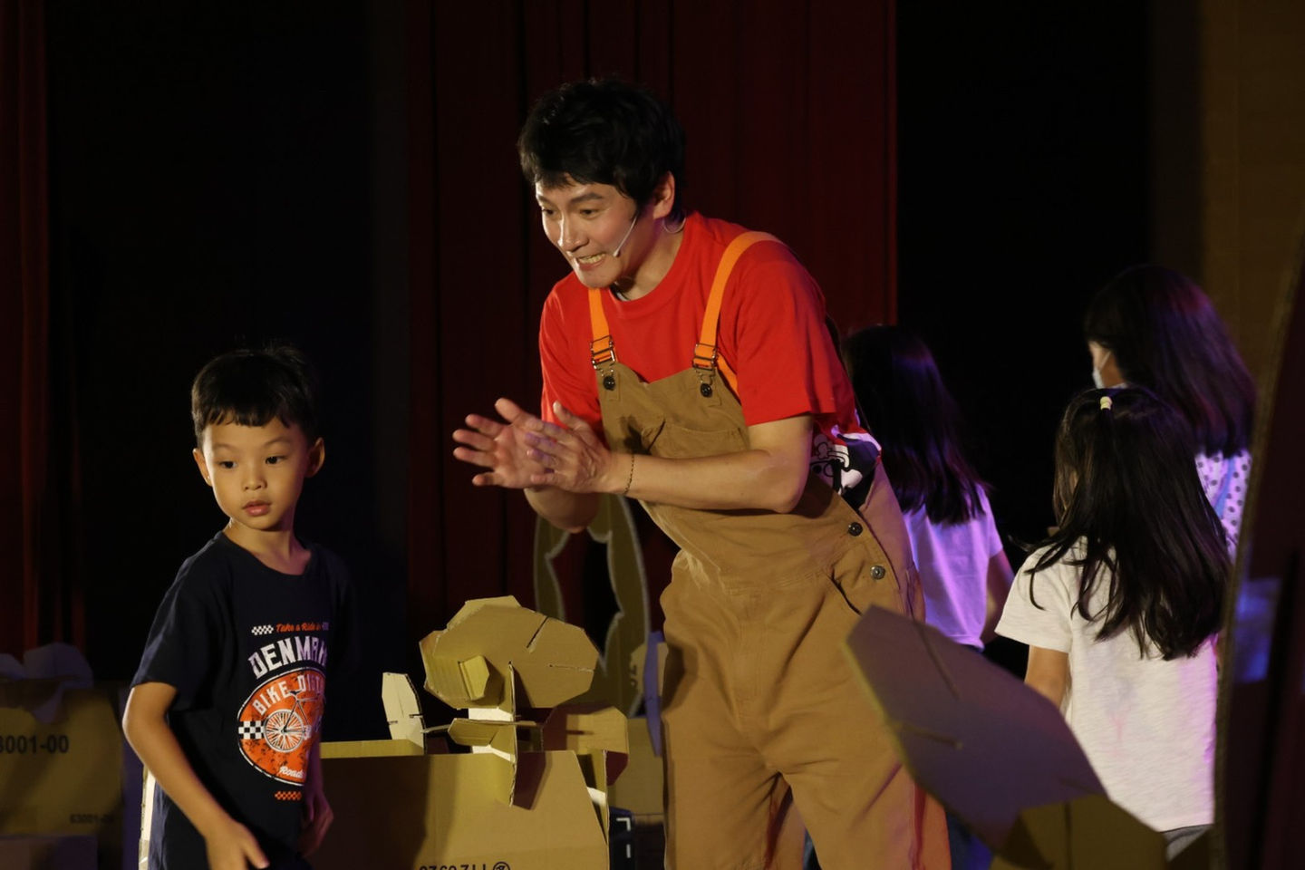 豆子劇團 叮叮咚咚大冒險:紙箱劇場