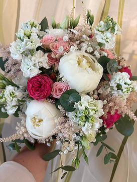 Brautstrauß weiß pink