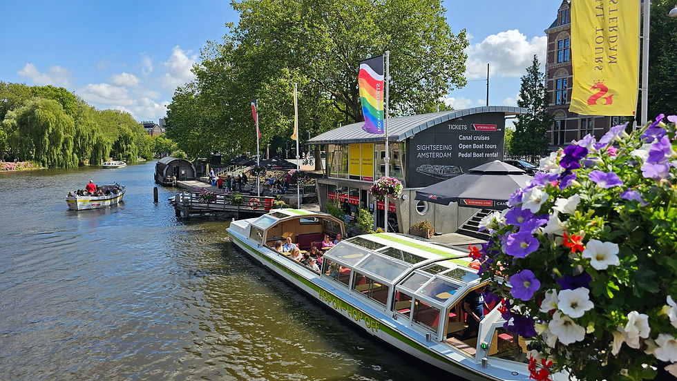 Amsterdam Sightseeing on the Canals