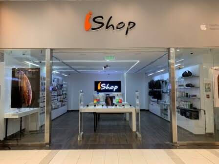  Implementación de mobiliario para tienda iShop Open Plaza primavera, mobiliario en Corian de alto transito 