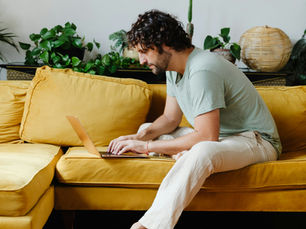 How I use AI in my blog writing services without losing the voice (or feeling guilty)