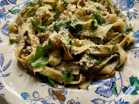 Tagliatelles, sauce crémeuse aux cèpes
