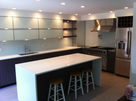 River Forest Kitchen & Powder Room