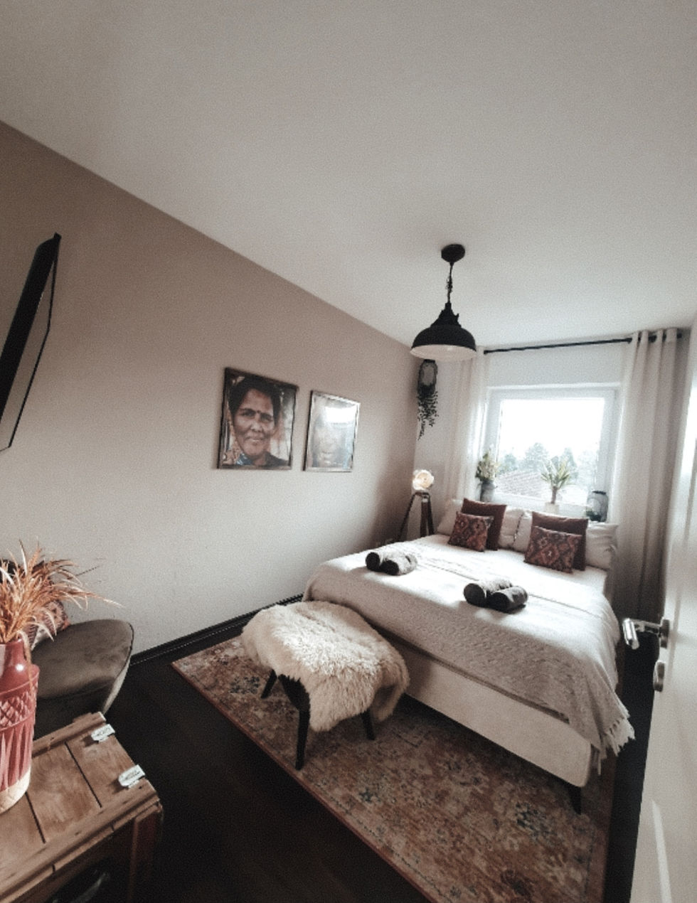 2. Schlafzimmer
