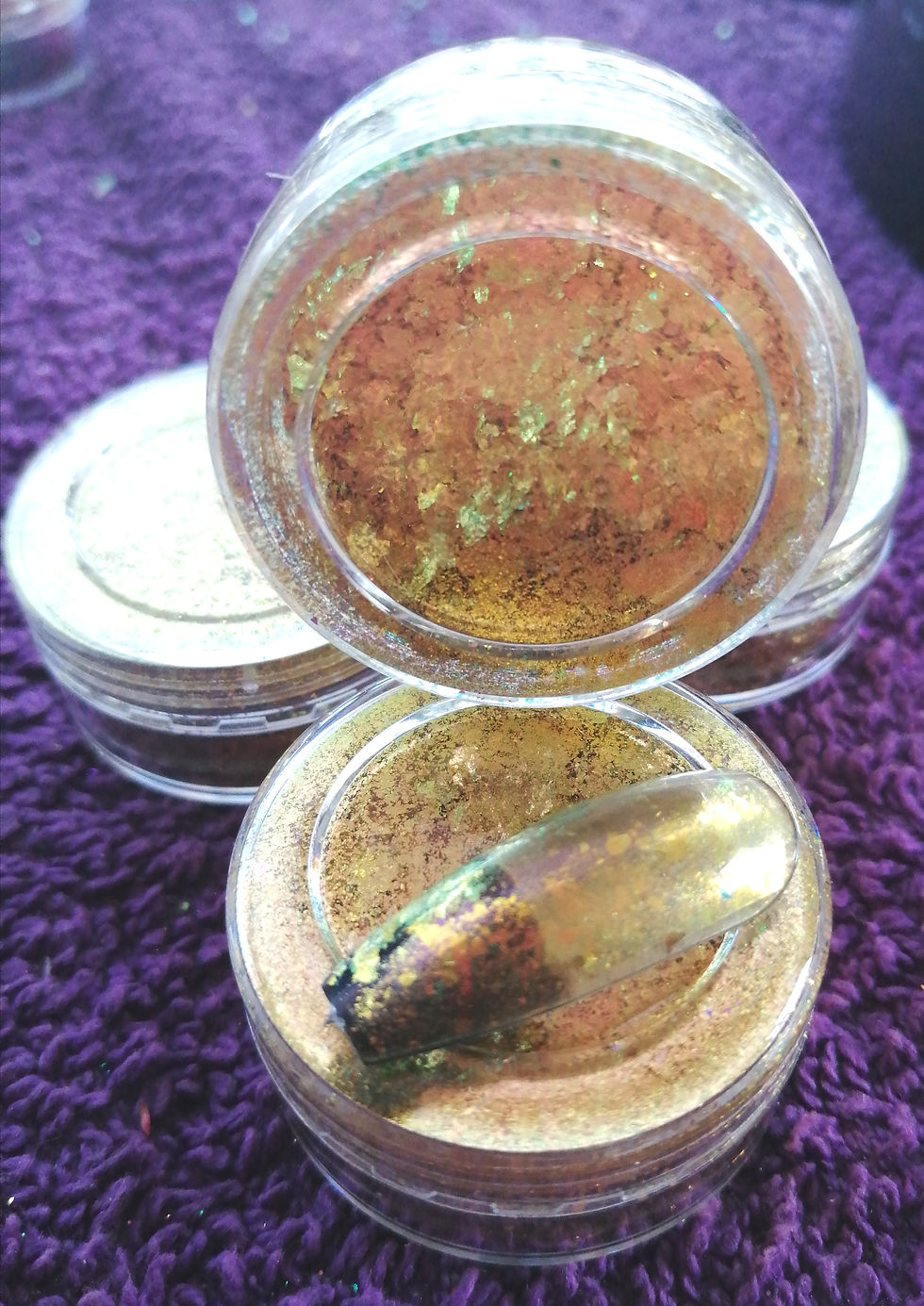 Thumbnail: Chameleon Flakes 