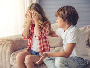 Đây là cách hiệu quả hơn là việc bắt trẻ nói lời xin lỗi