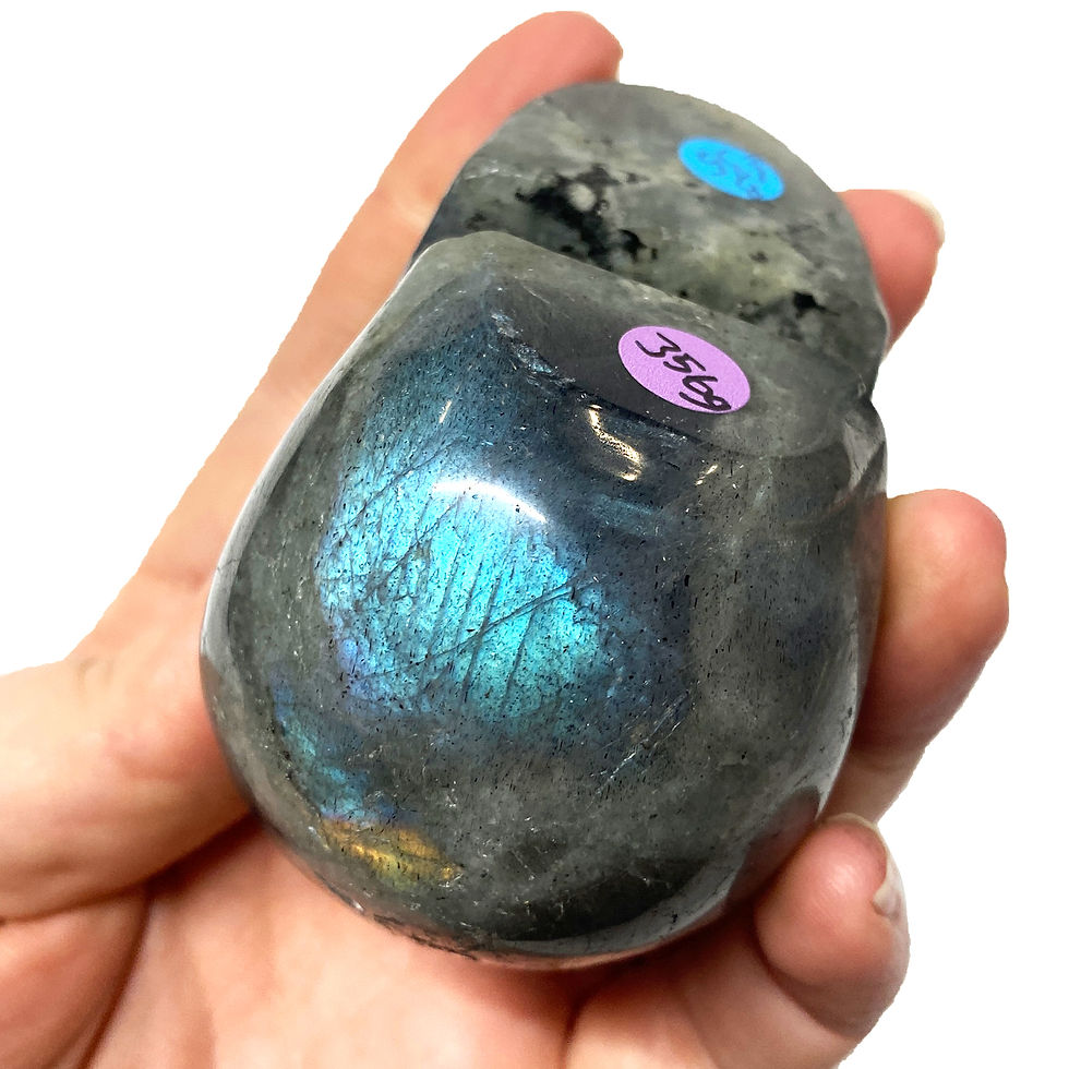 Thumbnail: Labradorite Skull