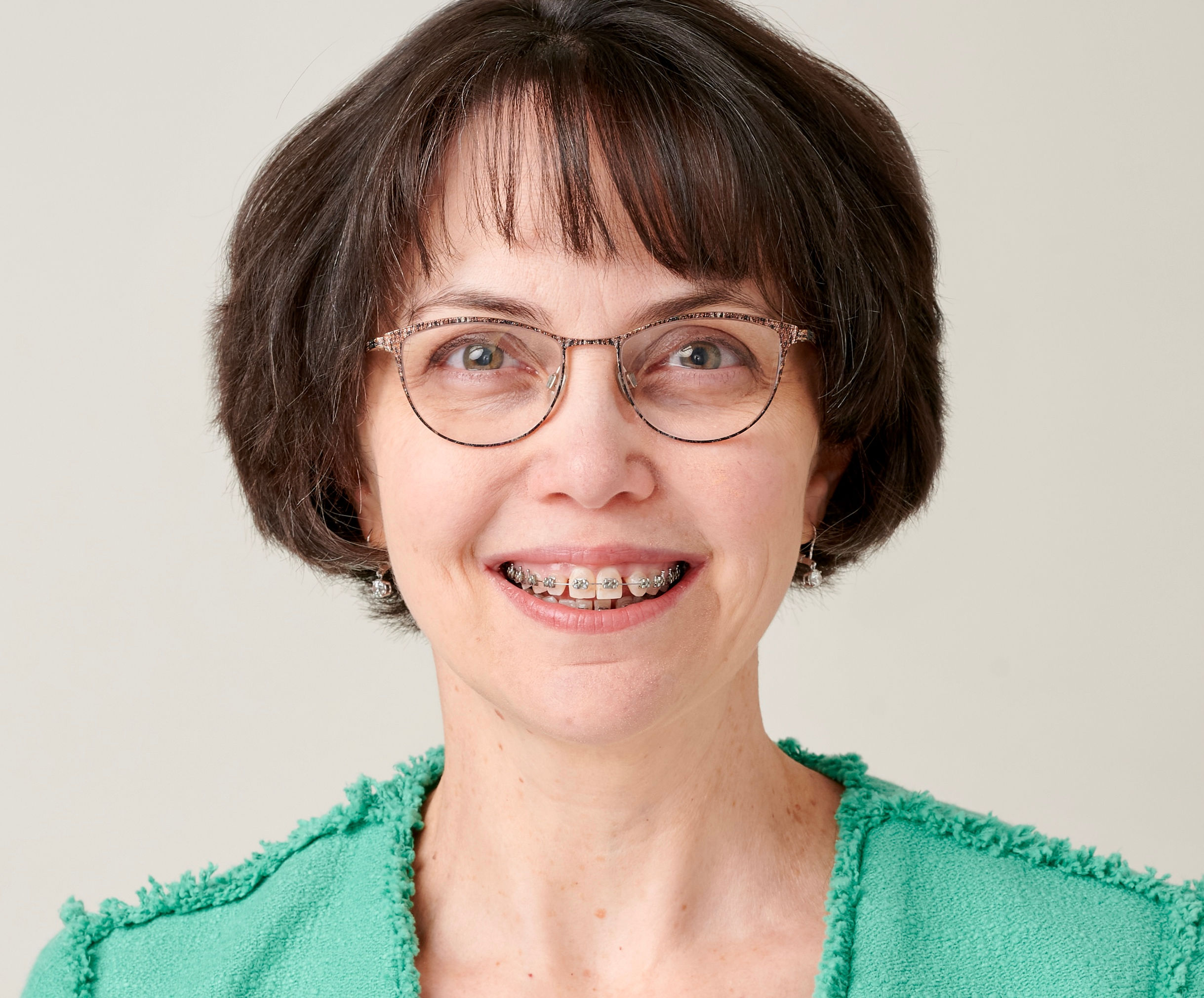 Jeni Headshot.jpg