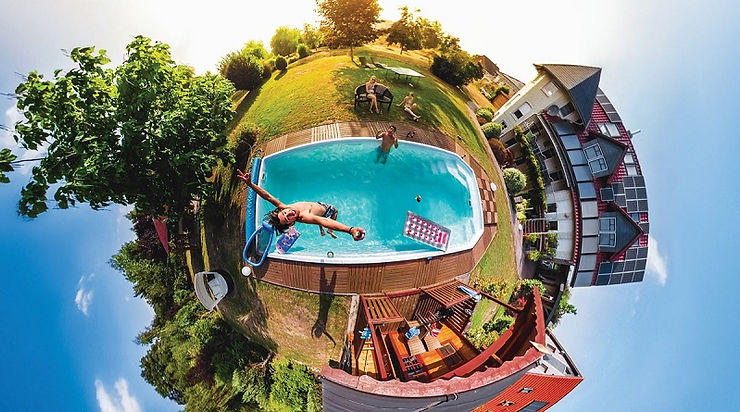 Máy quay GoPro để lại nhiều dấu ấn cho tín đồ công nghệ với nhiều khả năng như: khả năng quay phim, chụp ảnh chuyên nghiệp