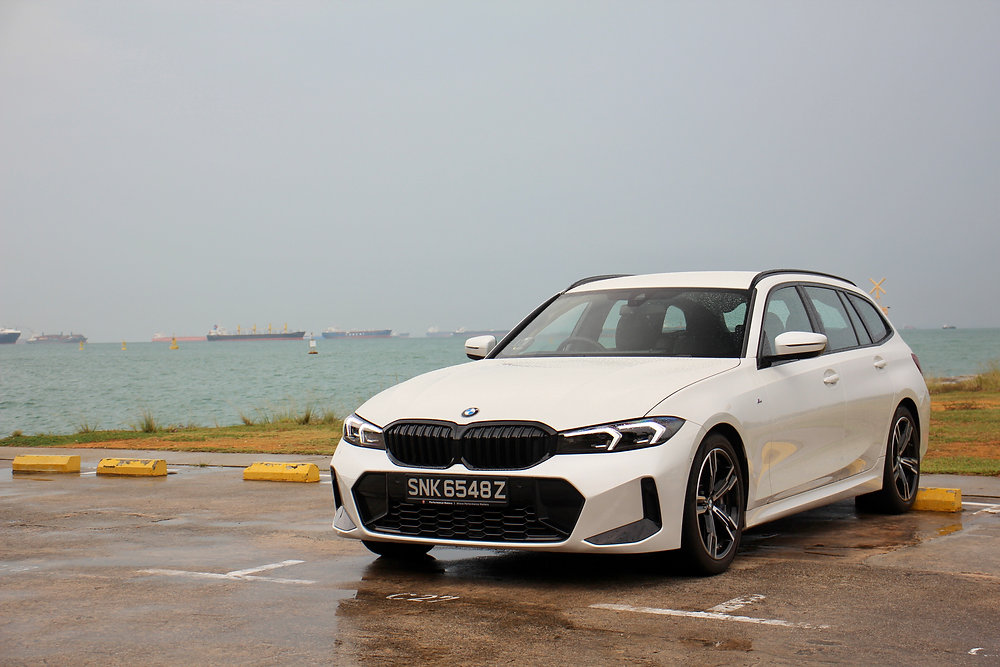 2023 BMW 330i Touring Review Singapore - M Sport Pro