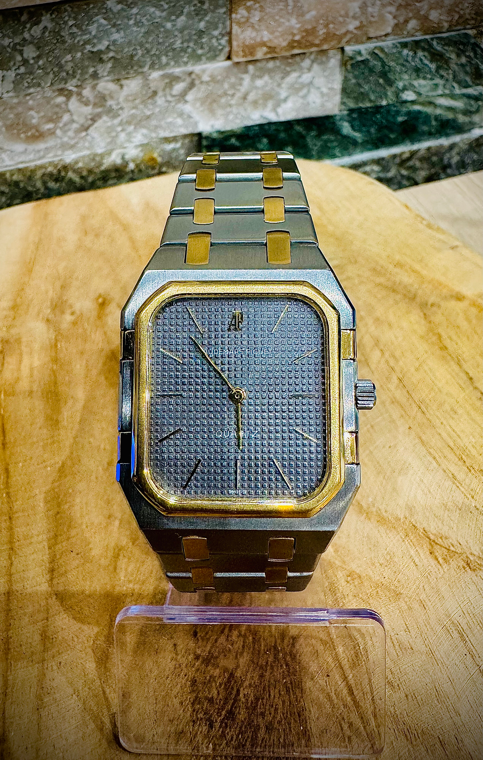 AUDEMARS PIGUET ROYAL OAK QUARTZ