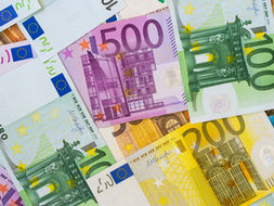 Carta Docente: importo più basso, probabilmente circa 400 euro. RIATTIVAZIONE DELLA PIATTAFORMA A BREVE? Chi sarà escluso dal beneficio? Facciamo chiarezza