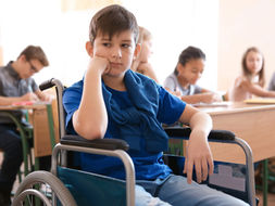 Disabilità a scuola, numeri in crescita: più studenti e più docenti di sostegno. Ecco i dati Istat
