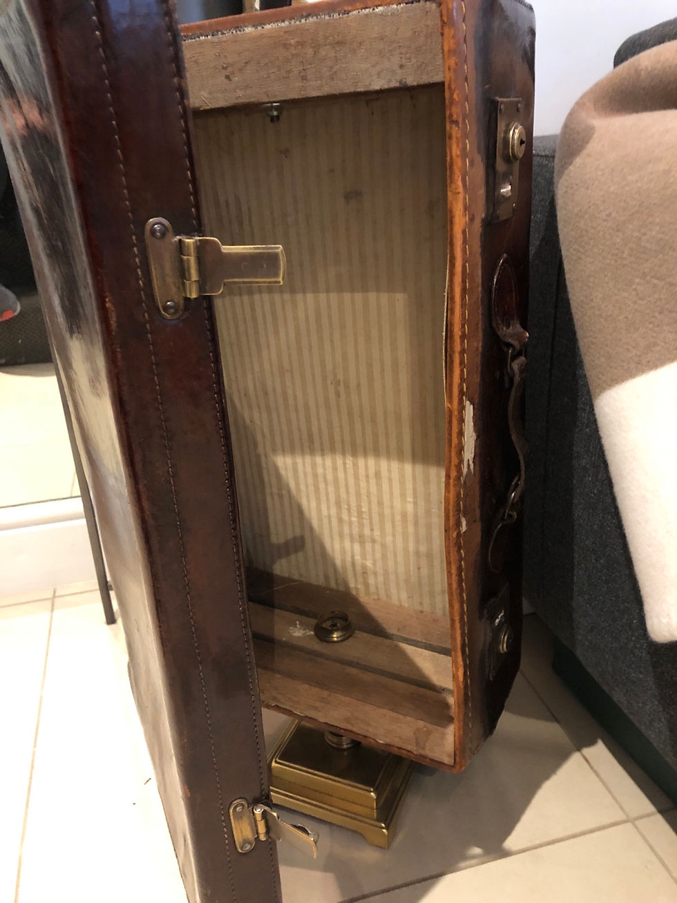 Thumbnail: Stunning Repurposed Antique Leather Suitcase Lamp PAC Tested On Brass Stand 